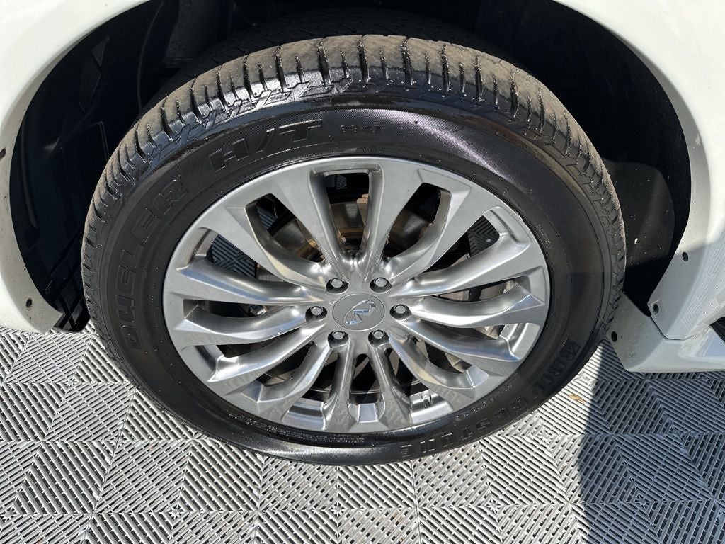 2017 INFINITI QX80 Base