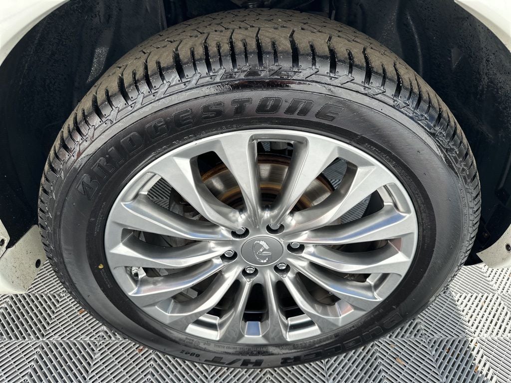 2017 INFINITI QX80 Base