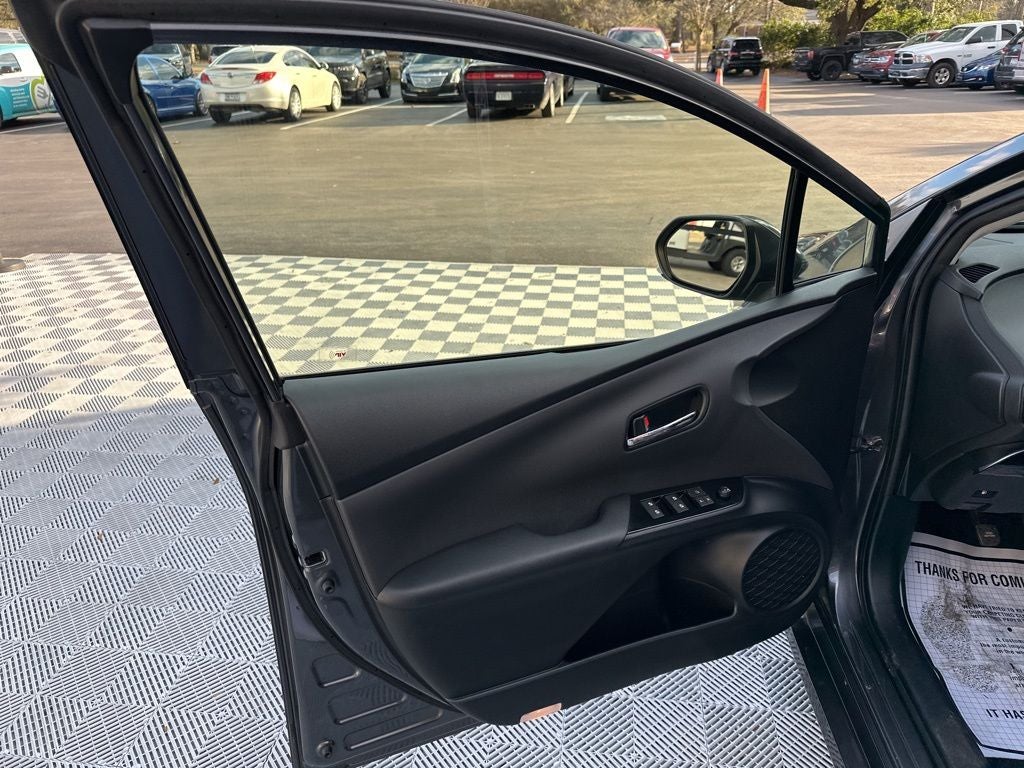 2017 Toyota Prius Two