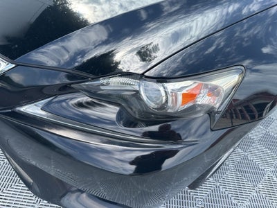 2016 Lexus IS 200t