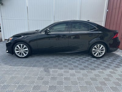 2016 Lexus IS 200t