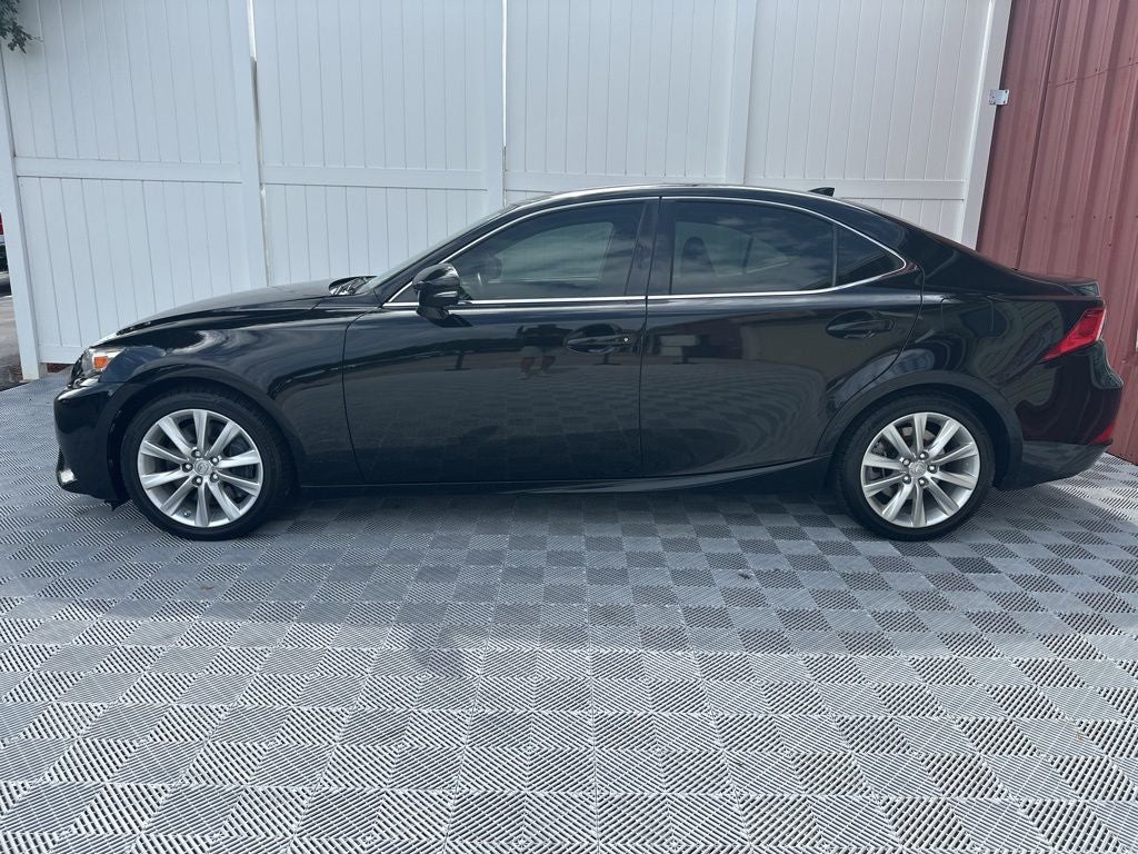 2016 Lexus IS 200t