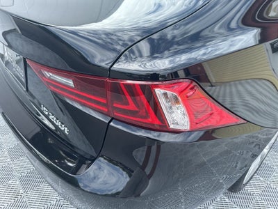 2016 Lexus IS 200t