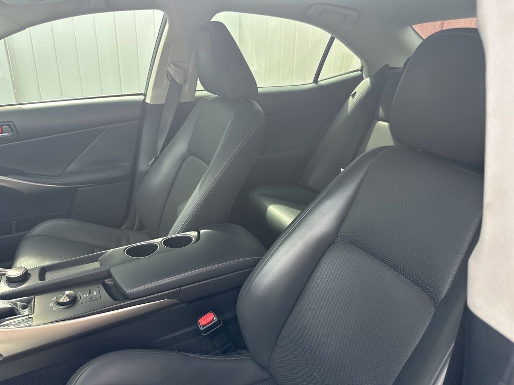 2016 Lexus IS 200t