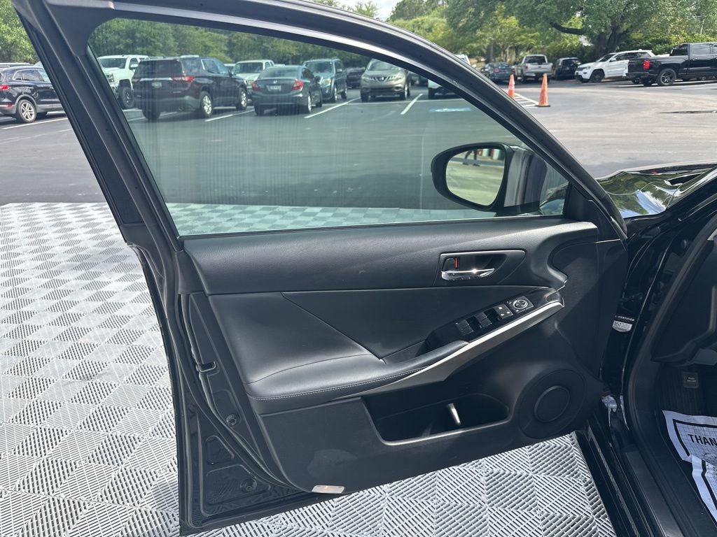 2016 Lexus IS 200t