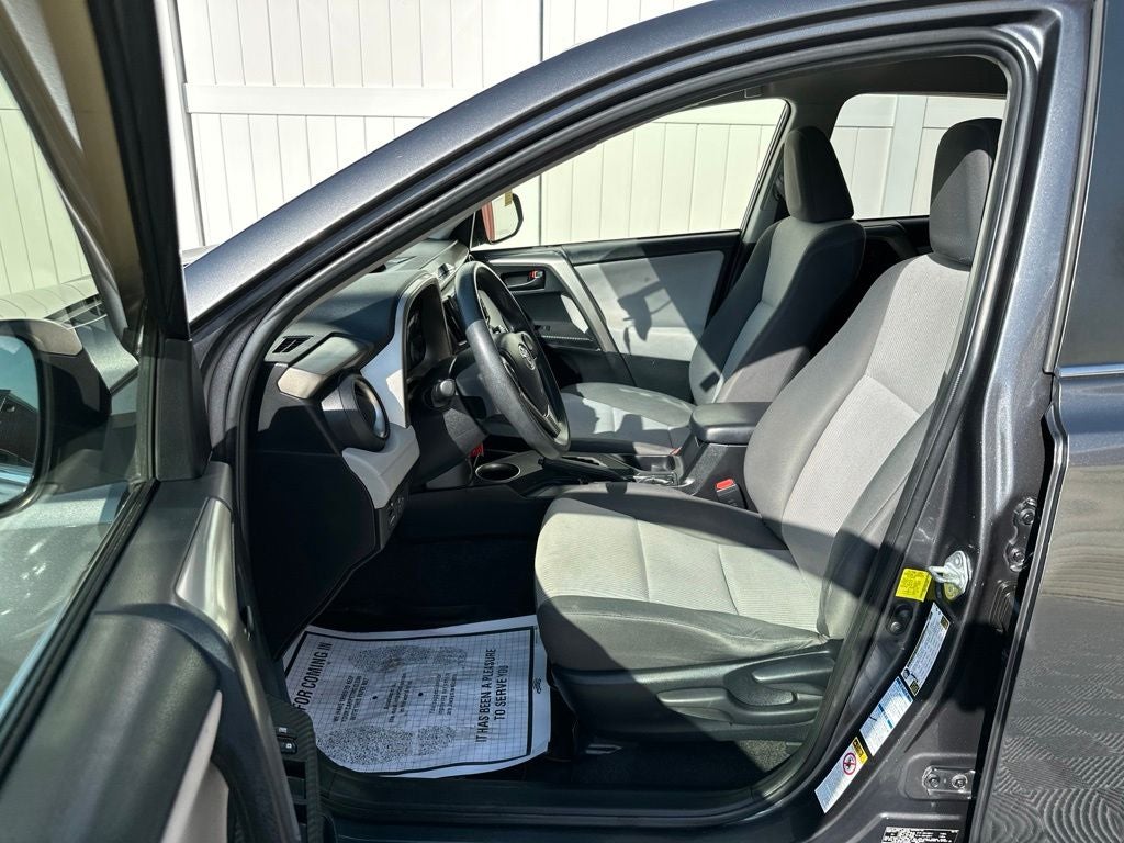 2015 Toyota RAV4 LE