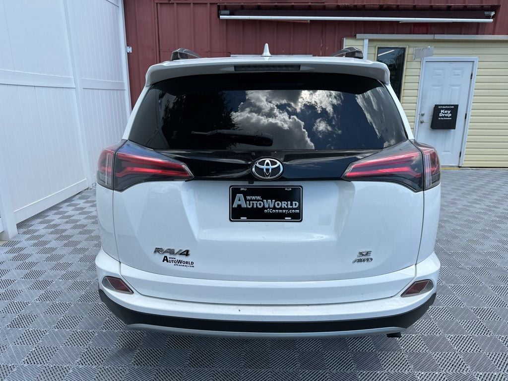 2017 Toyota RAV4 SE