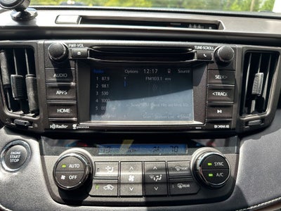 2017 Toyota RAV4 SE