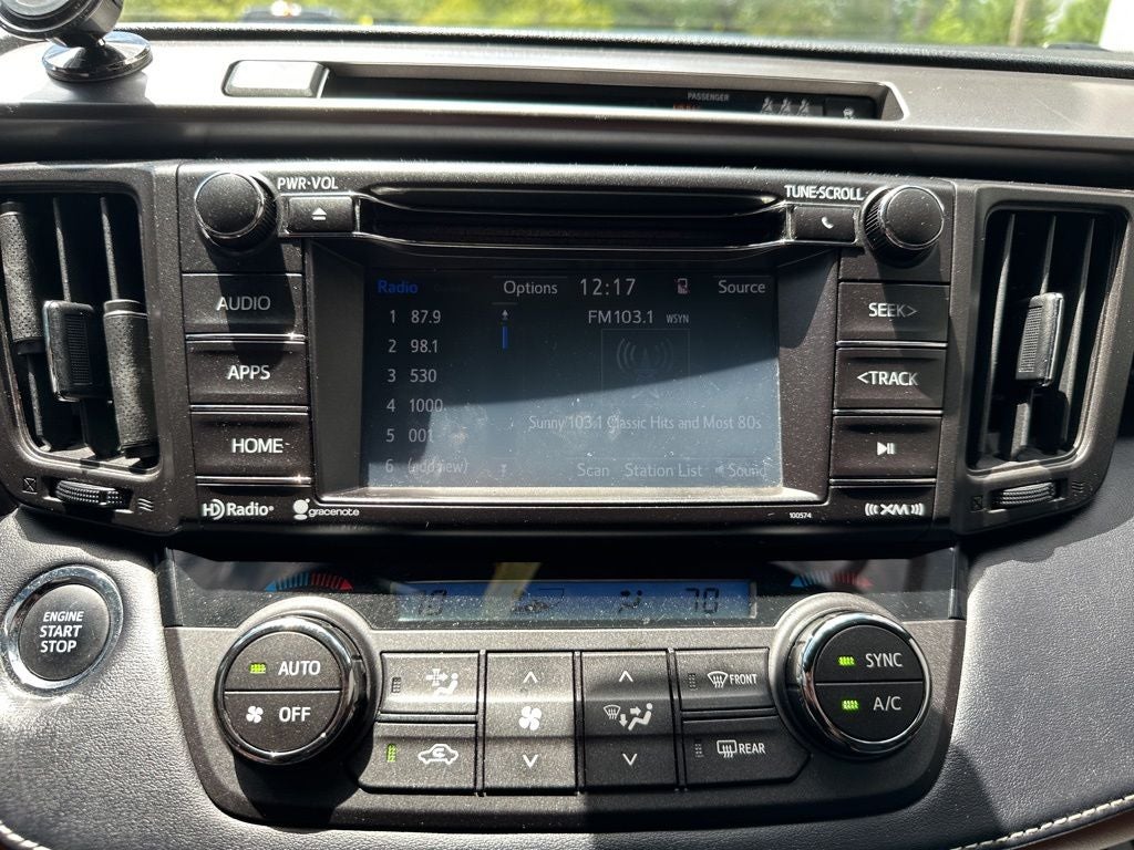2017 Toyota RAV4 SE