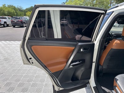 2017 Toyota RAV4 SE