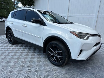 2017 Toyota RAV4 SE