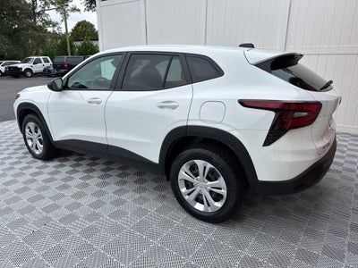 2025 Chevrolet Trax LS