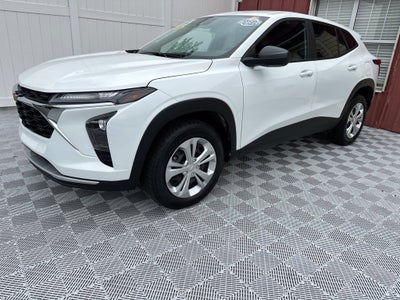 2025 Chevrolet Trax LS