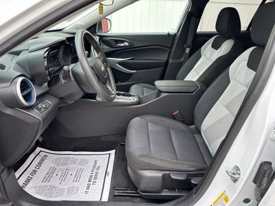 2025 Chevrolet Trax LS