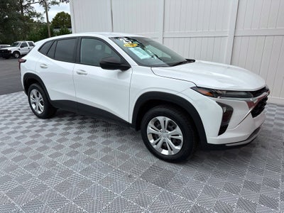 2025 Chevrolet Trax LS