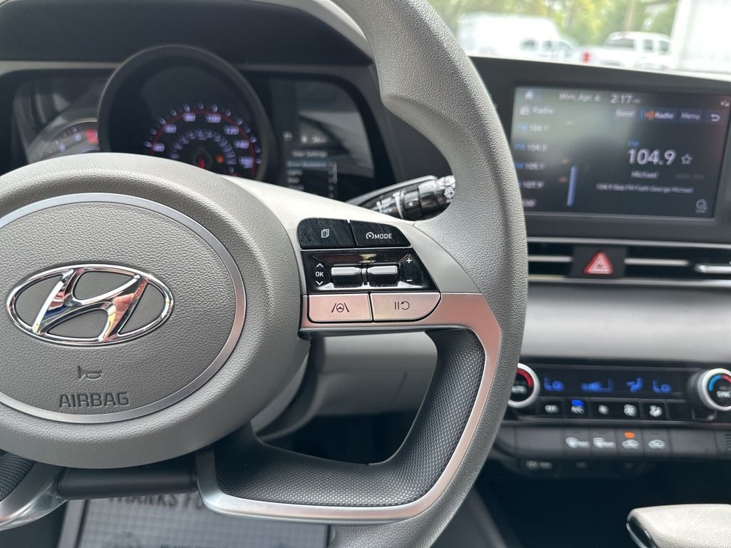 2022 Hyundai Elantra SEL