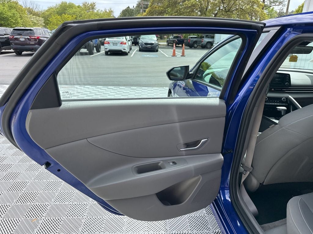 2022 Hyundai Elantra SEL