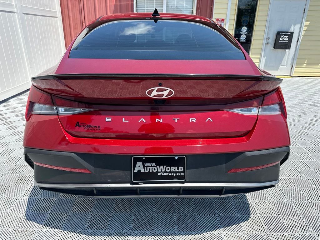2025 Hyundai Elantra SEL Sport