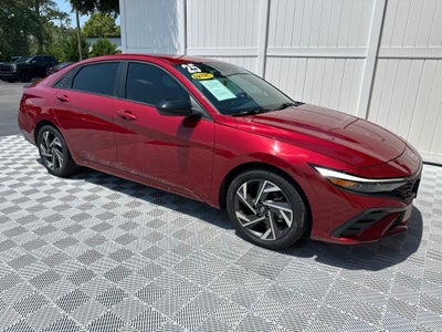 2025 Hyundai Elantra SEL Sport