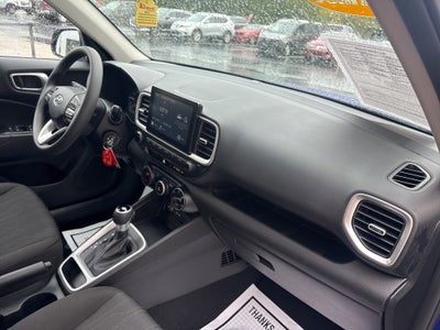 2022 Hyundai Venue SE