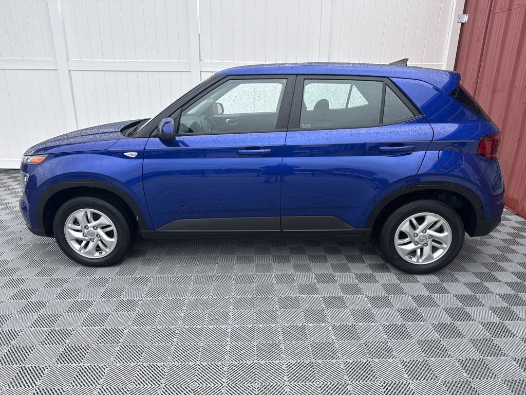 2022 Hyundai Venue SE