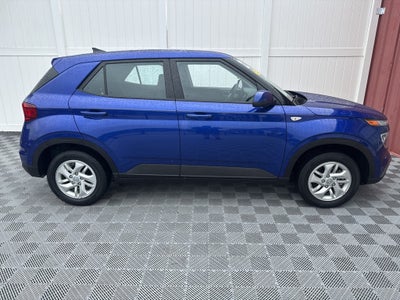 2022 Hyundai Venue SE