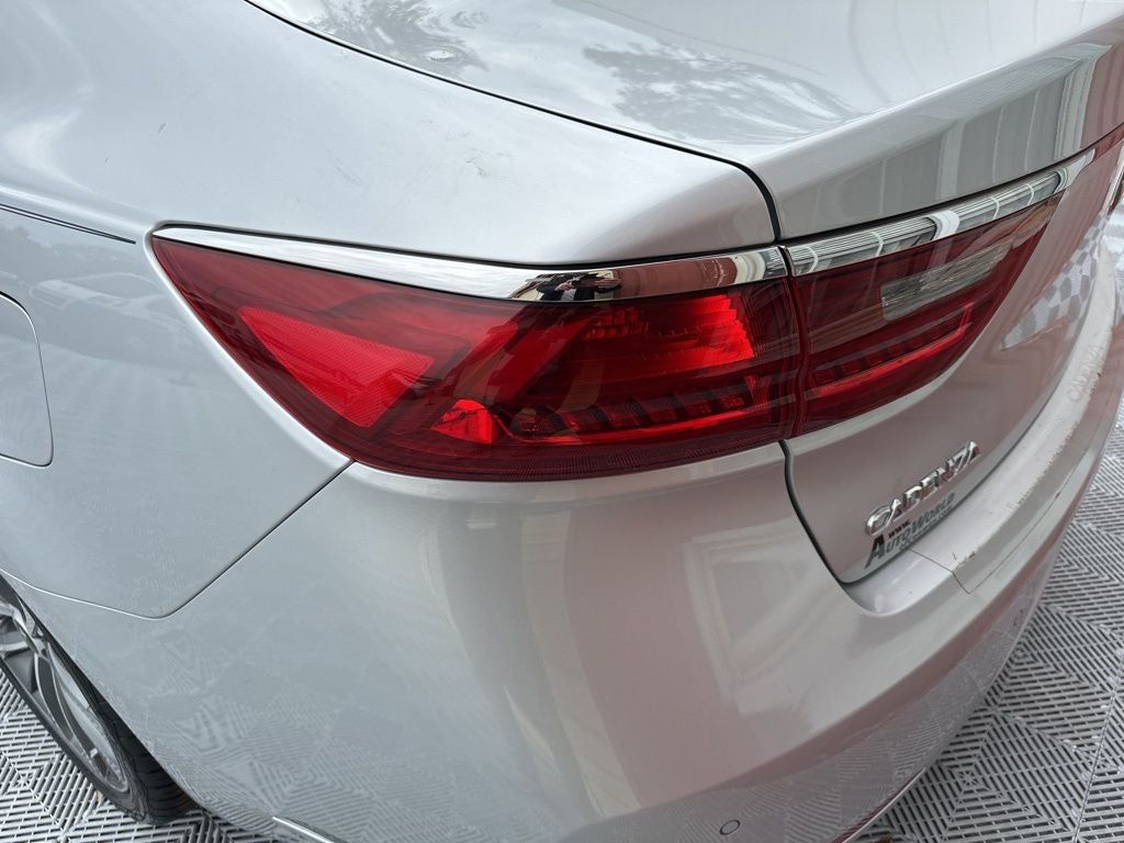 2017 Kia Cadenza Technology