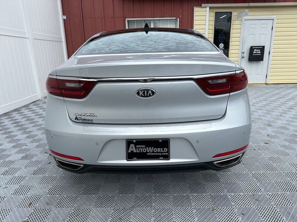 2017 Kia Cadenza Technology