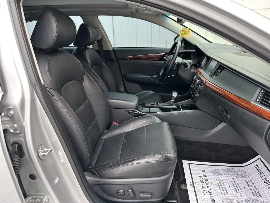 2017 Kia Cadenza Technology