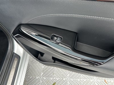 2017 Kia Cadenza Technology