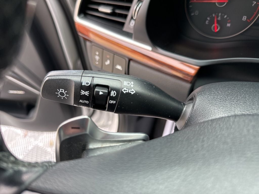 2017 Kia Cadenza Technology