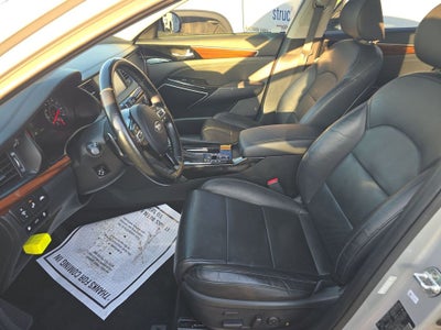 2017 Kia Cadenza Technology