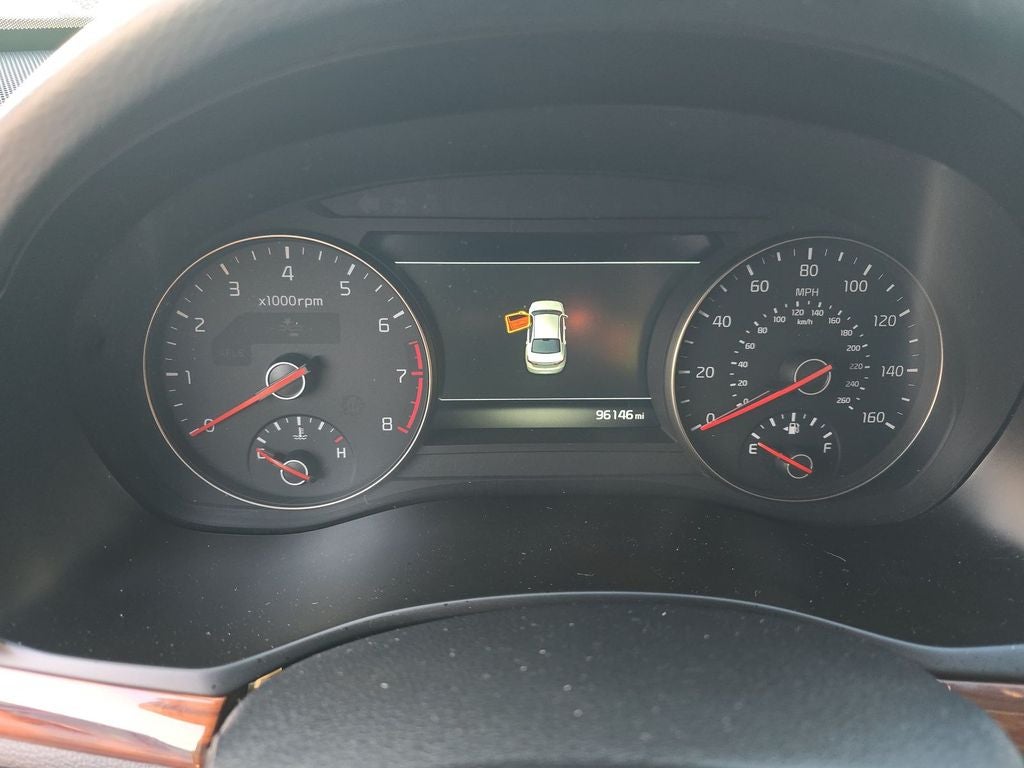 2017 Kia Cadenza Technology