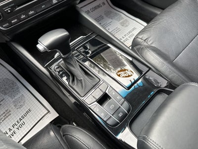 2017 Kia Cadenza Technology