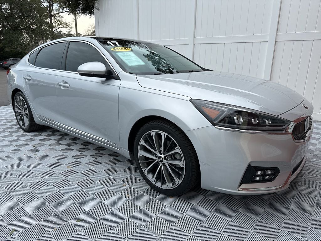 2017 Kia Cadenza Technology