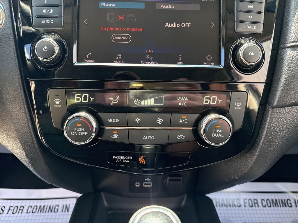 2020 Nissan Rogue SV