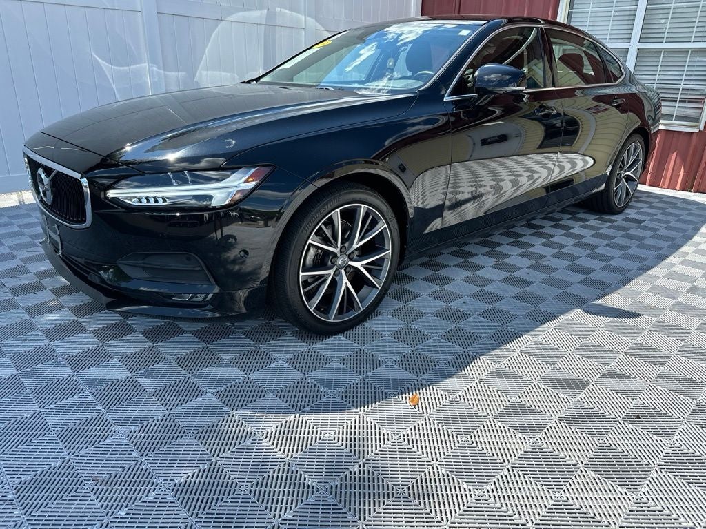 2018 Volvo S90 T5 Momentum
