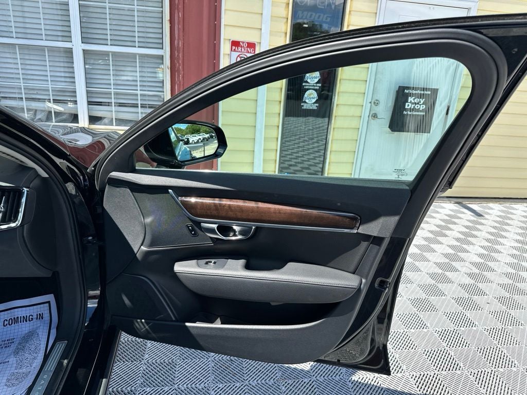 2018 Volvo S90 T5 Momentum