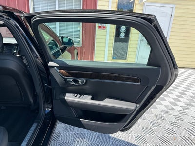 2018 Volvo S90 T5 Momentum