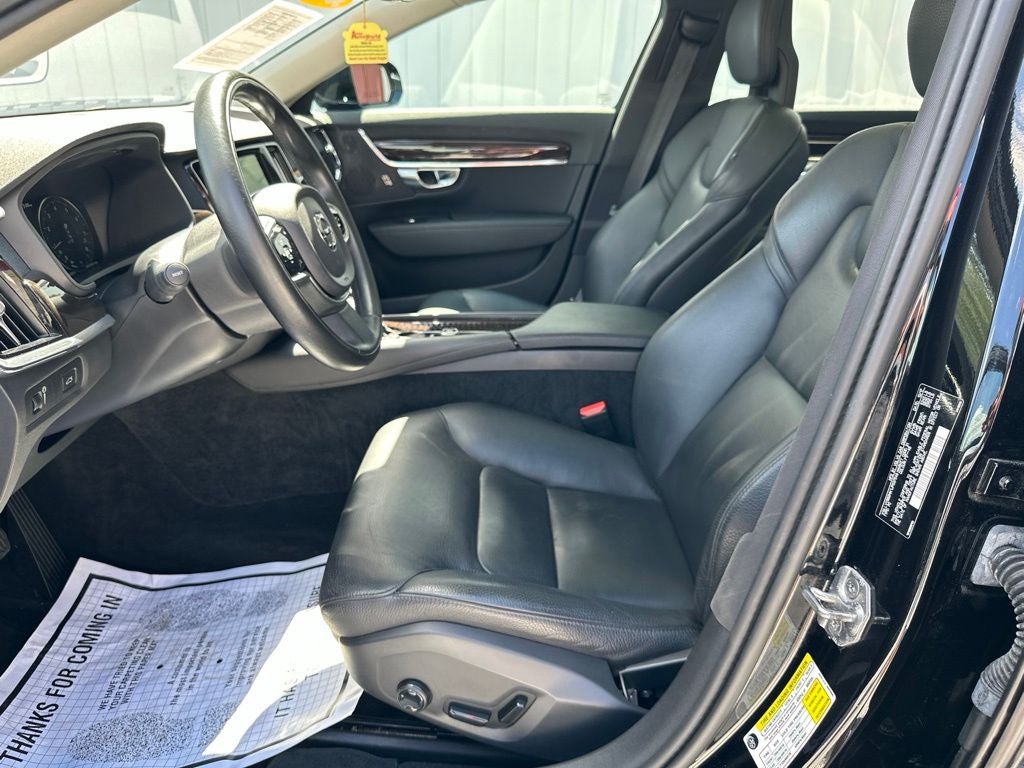 2018 Volvo S90 T5 Momentum