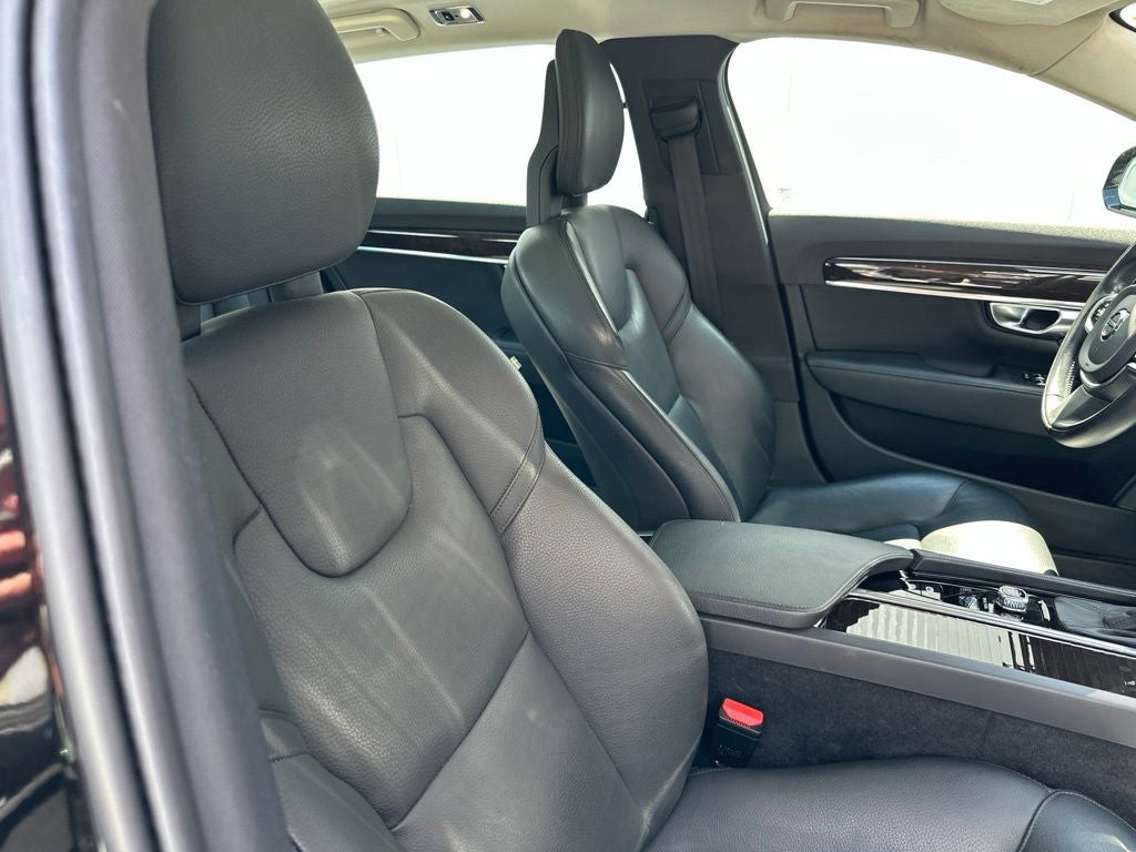 2018 Volvo S90 T5 Momentum