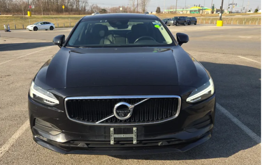 2018 Volvo S90 T5 Momentum