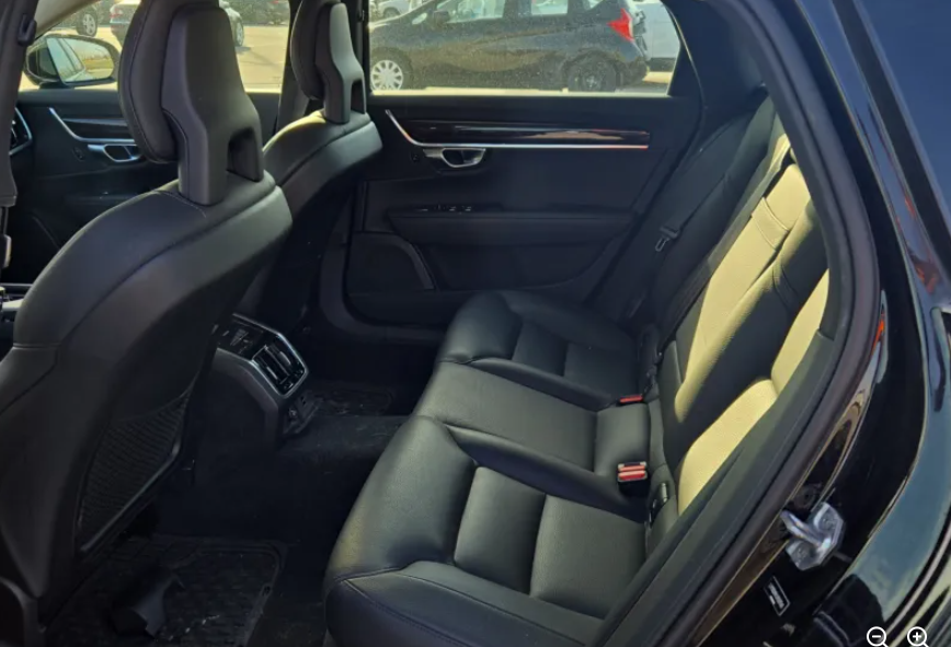 2018 Volvo S90 T5 Momentum