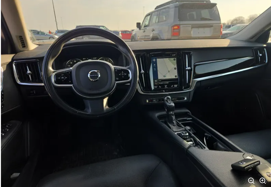 2018 Volvo S90 T5 Momentum