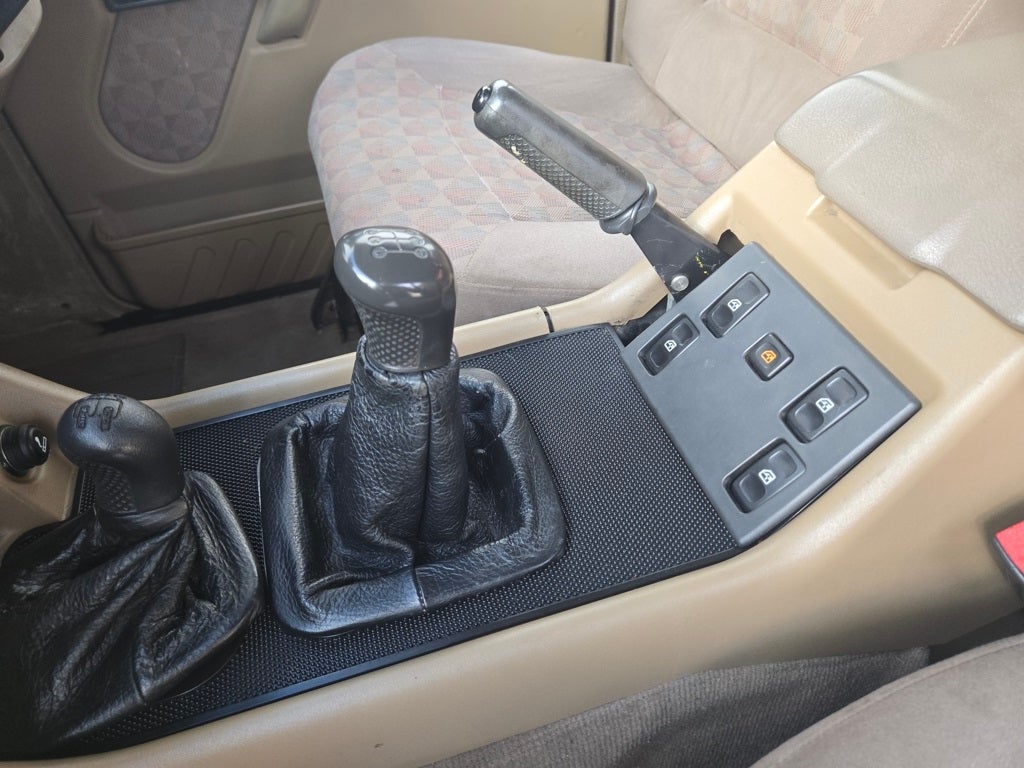 1994 Land Rover Discovery Base