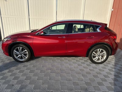 2019 INFINITI QX30 LUXE