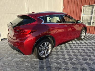 2019 INFINITI QX30 LUXE