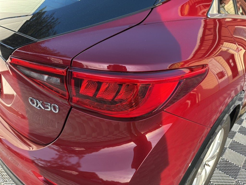 2019 INFINITI QX30 LUXE