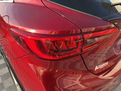 2019 INFINITI QX30 LUXE