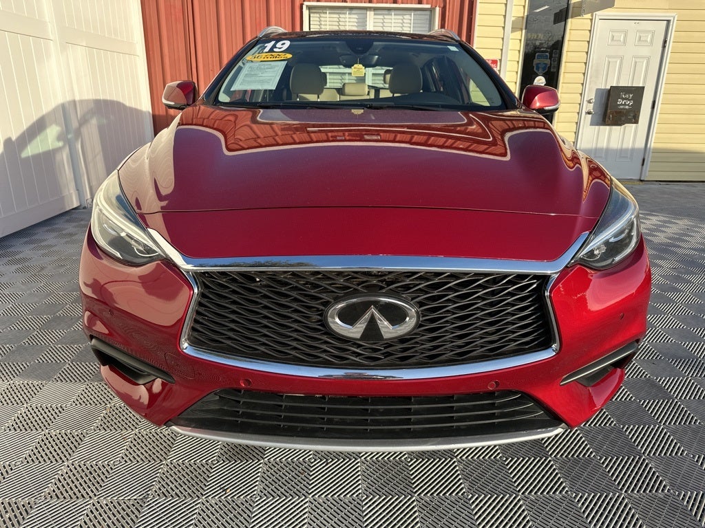 2019 INFINITI QX30 LUXE